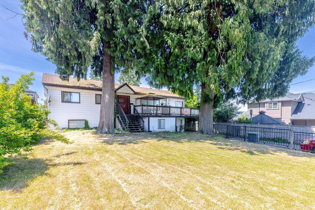 Photo 2 of 9969 122 Street, Surrey BC