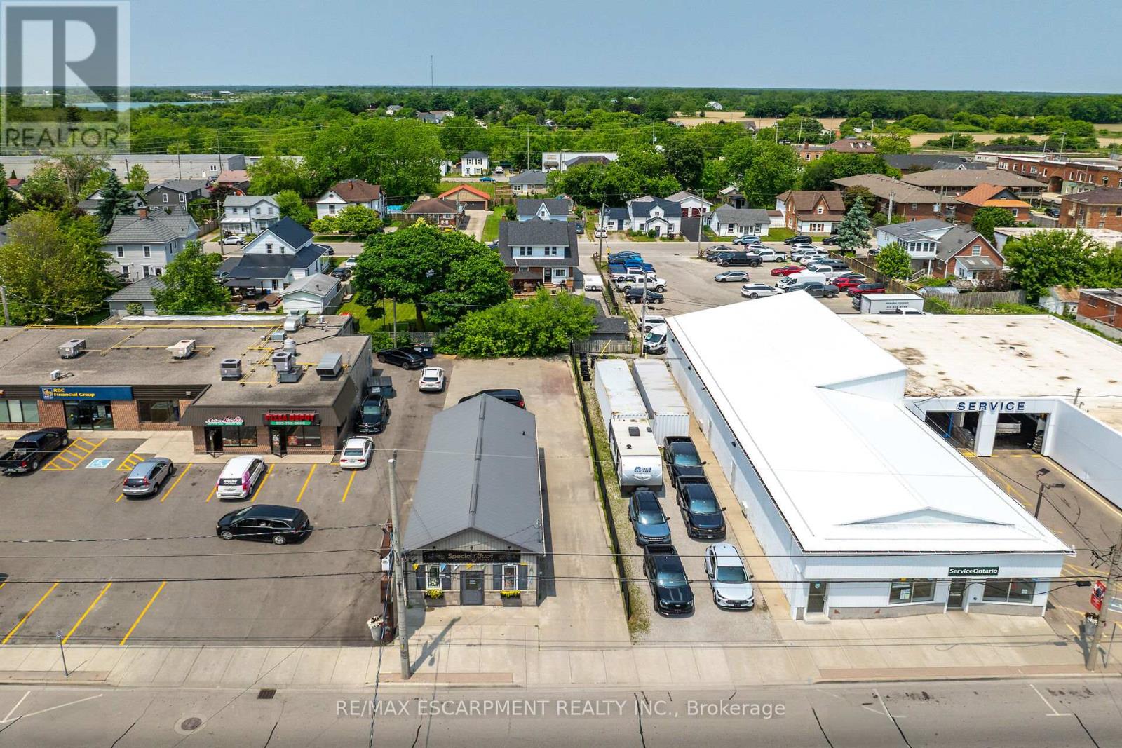 Photo 29 of 26 Main Street S, Haldimand ON