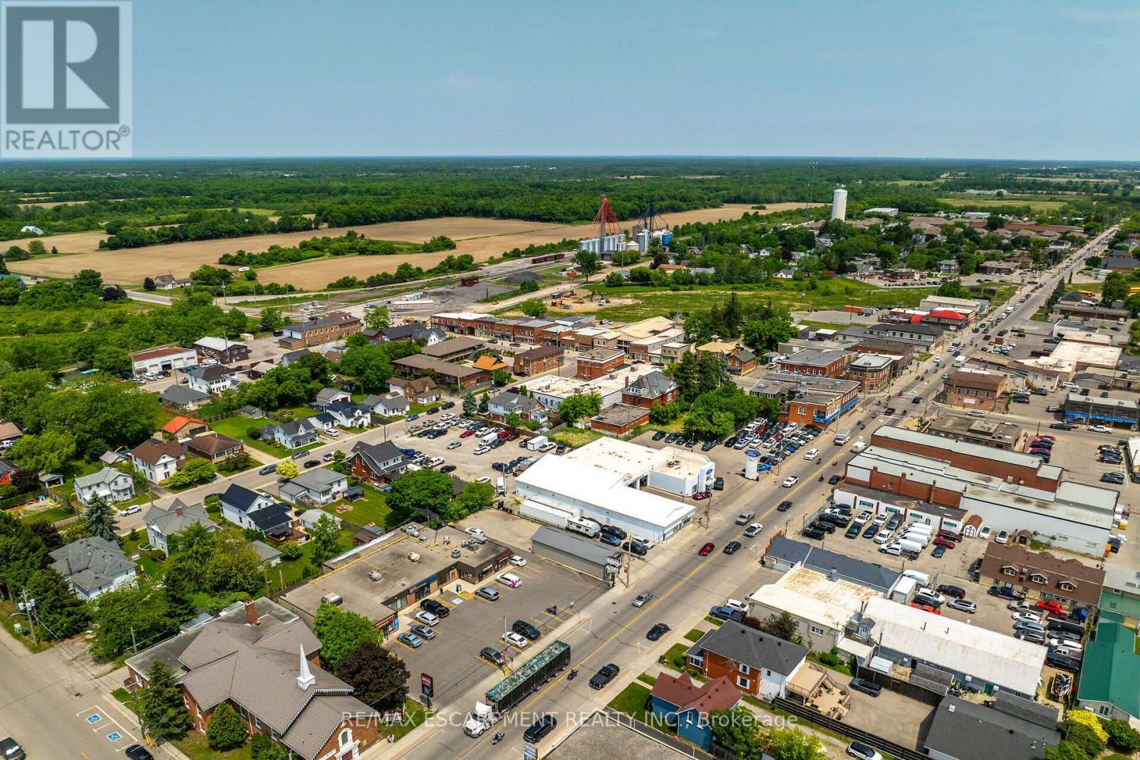 Photo 39 of 26 Main Street S, Haldimand ON