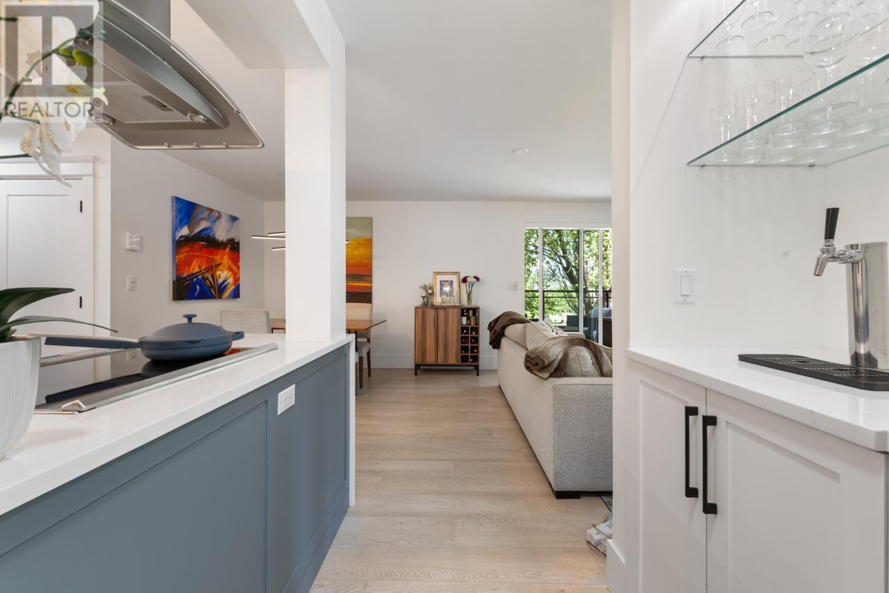 Photo 20 of 204 2410 Cornwall Avenue, Vancouver BC