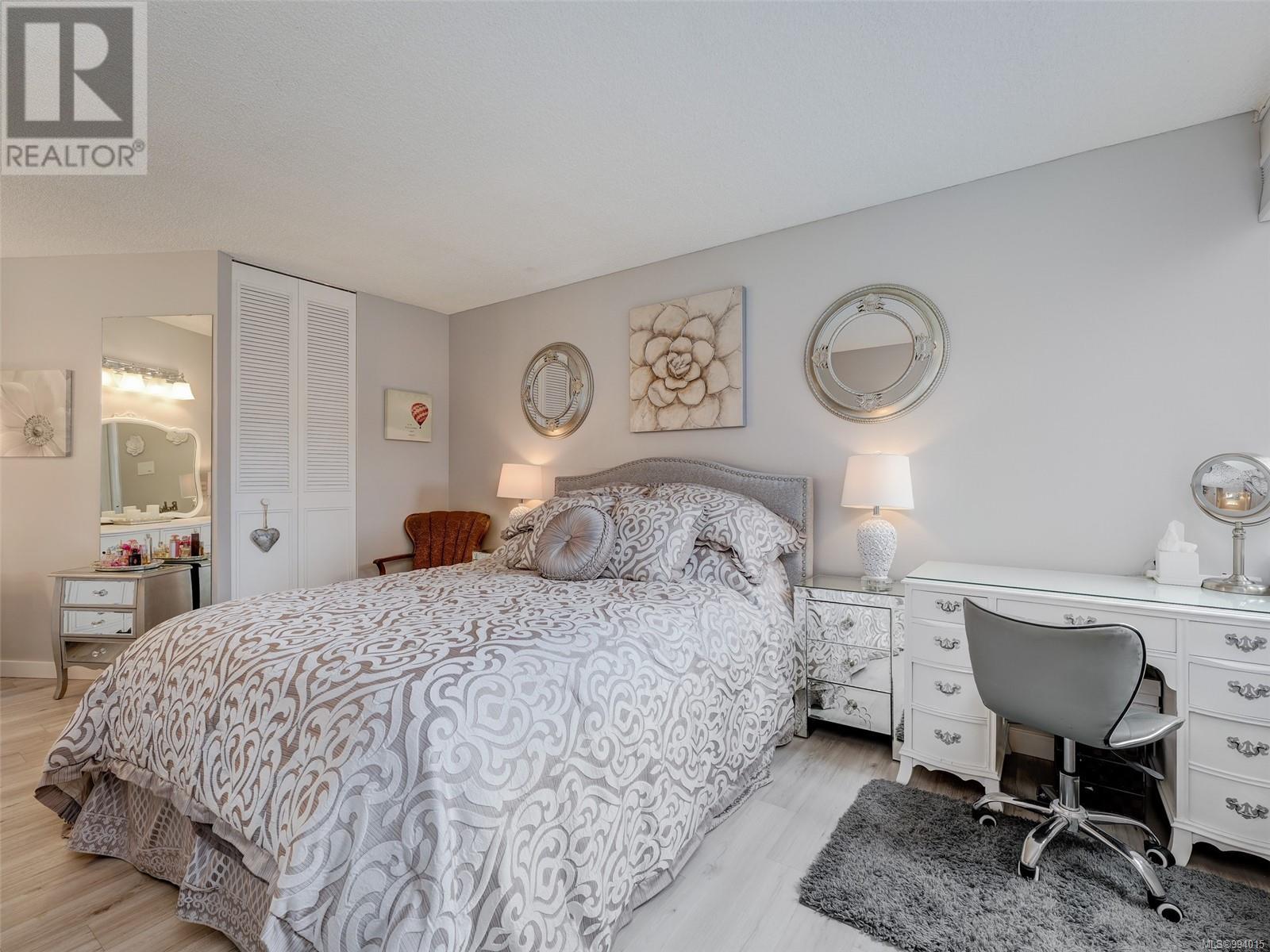 #107 225 BELLEVILLE ST - Image 8