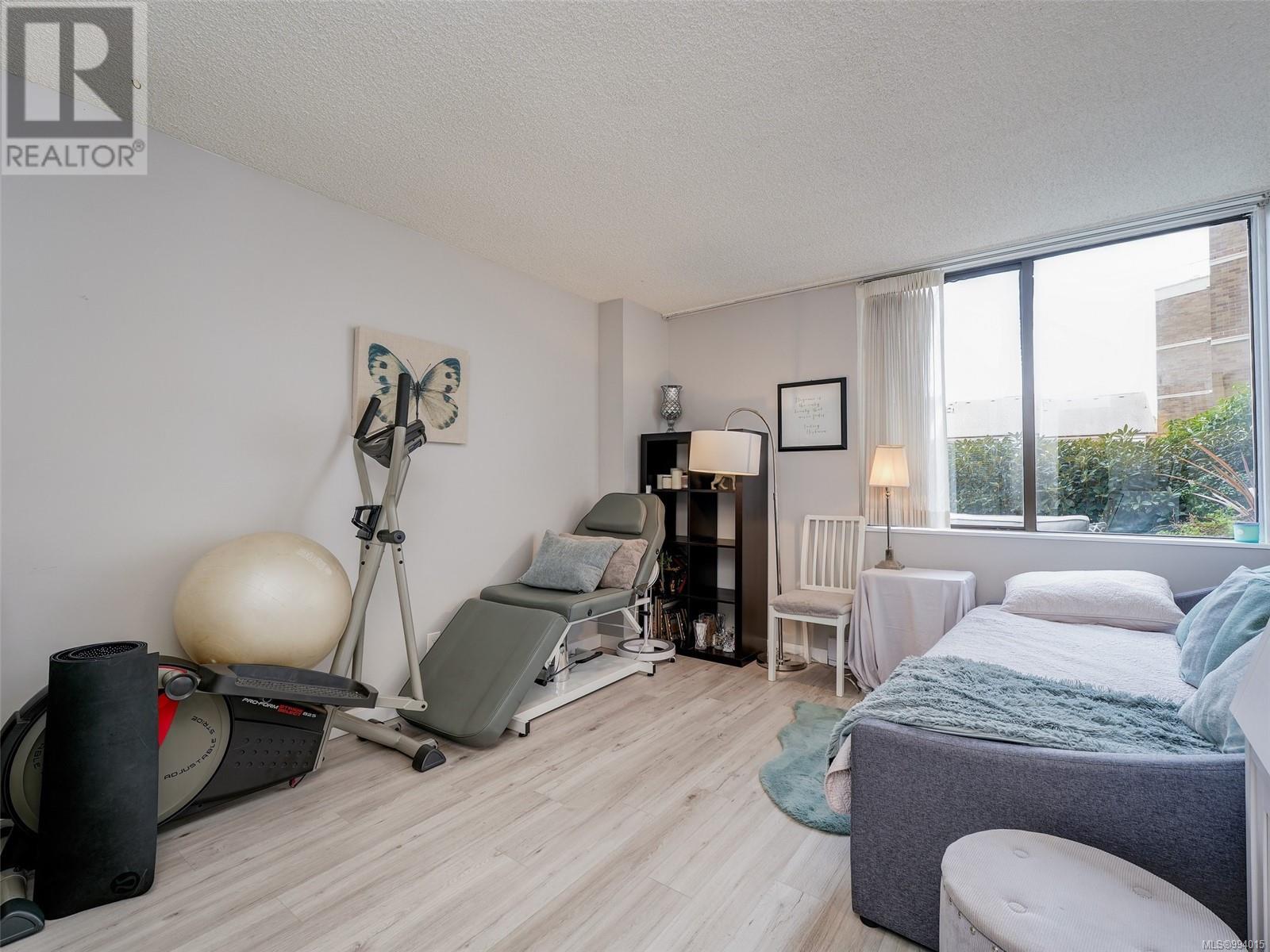 #107 225 BELLEVILLE ST - Image 15