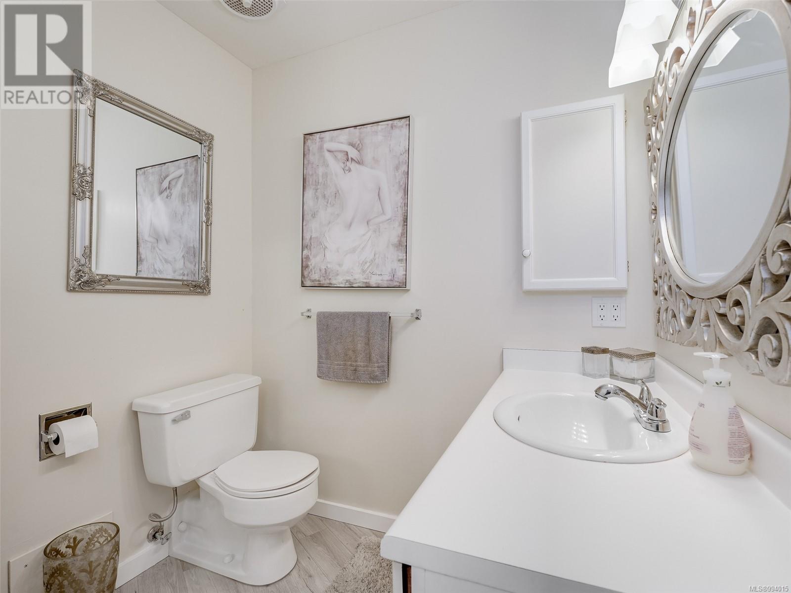 #107 225 BELLEVILLE ST - Image 12