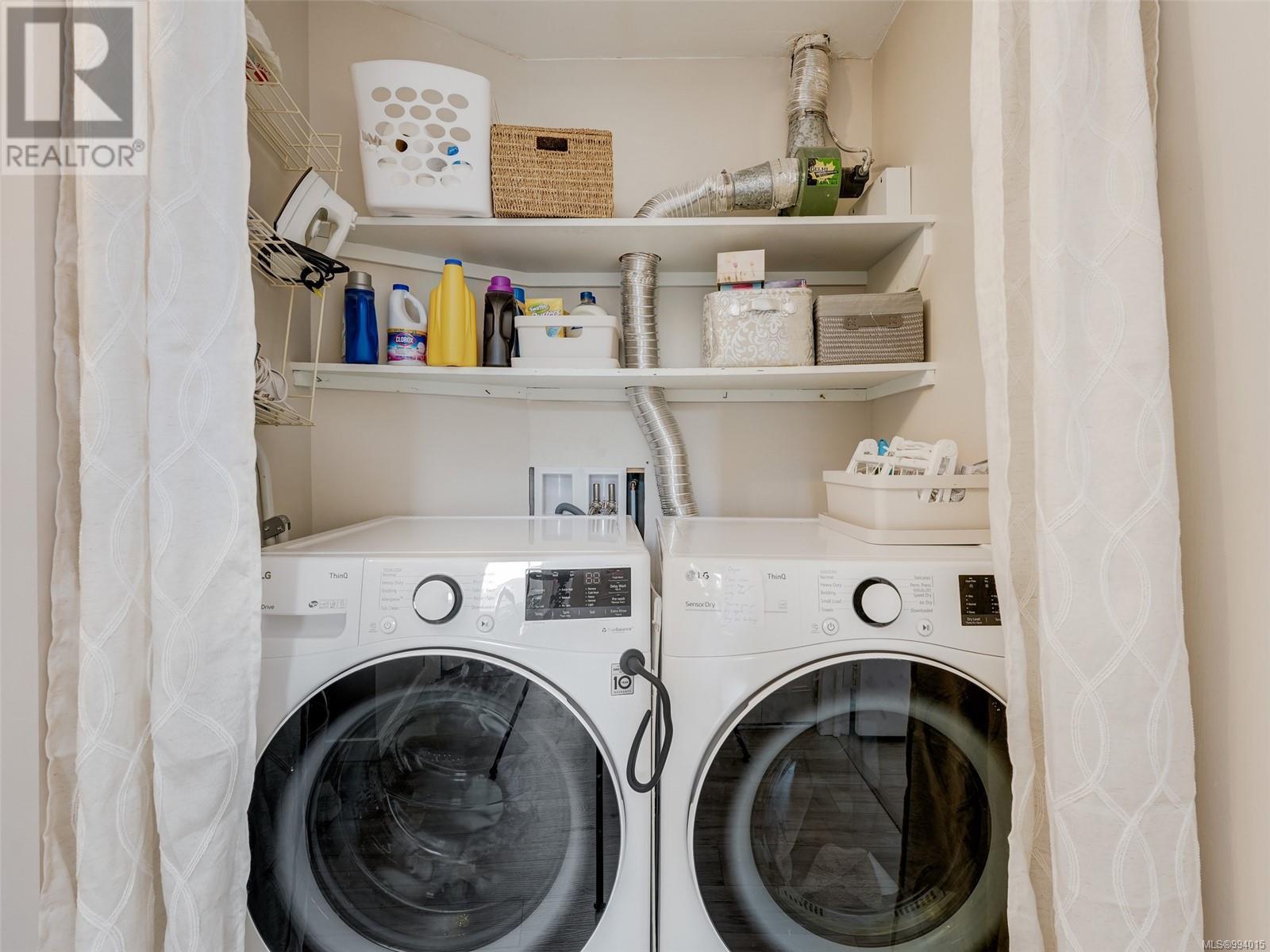 #107 225 BELLEVILLE ST - Image 17