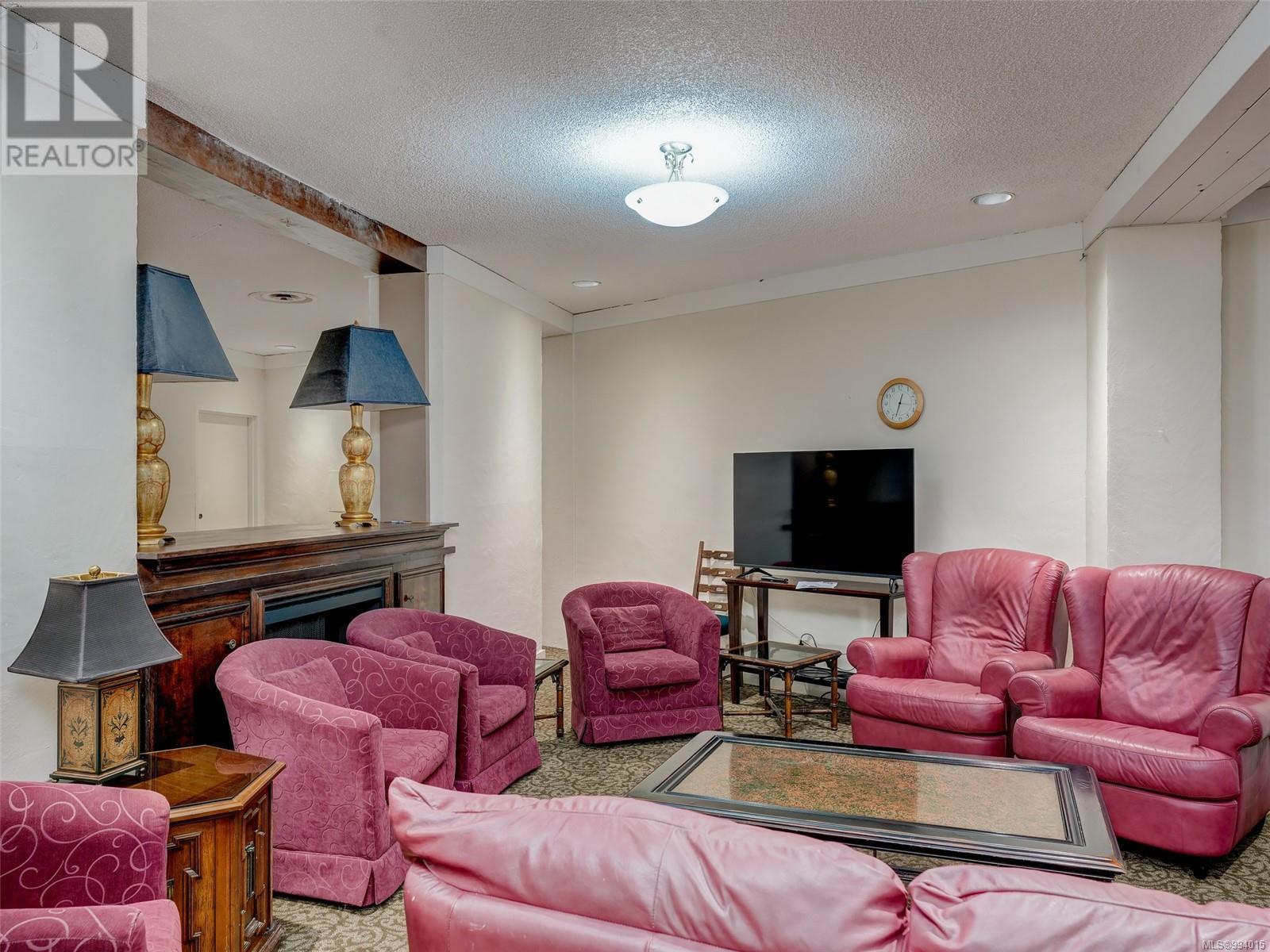 #107 225 BELLEVILLE ST - Image 22