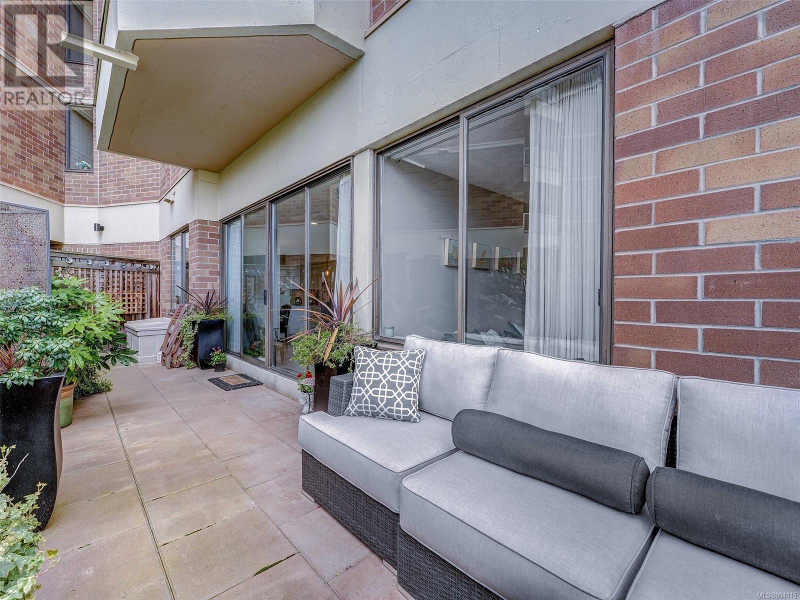 #107 225 BELLEVILLE ST - Image 19