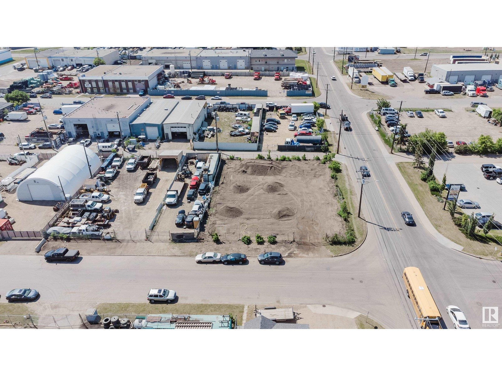 Photo 4 of 5405 129 Av Nw, Edmonton AB