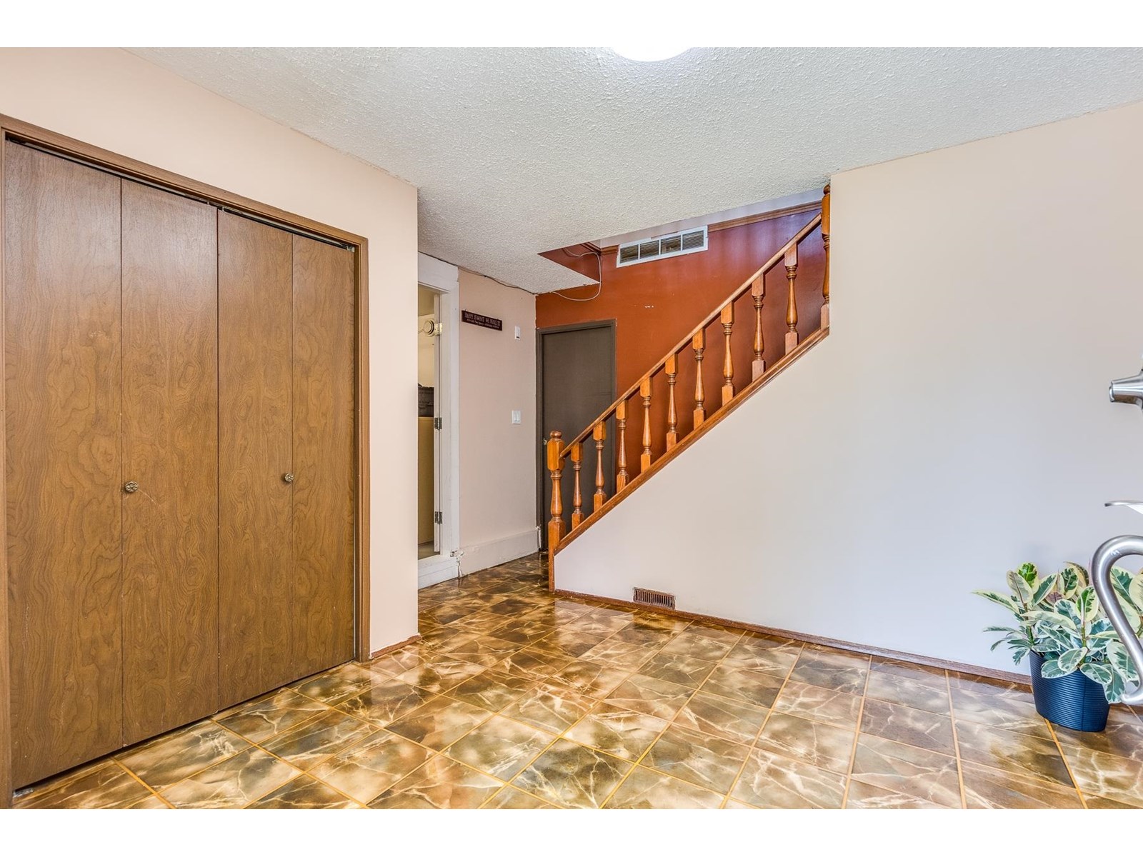 Photo 4 of 8563 145 Street, Surrey BC