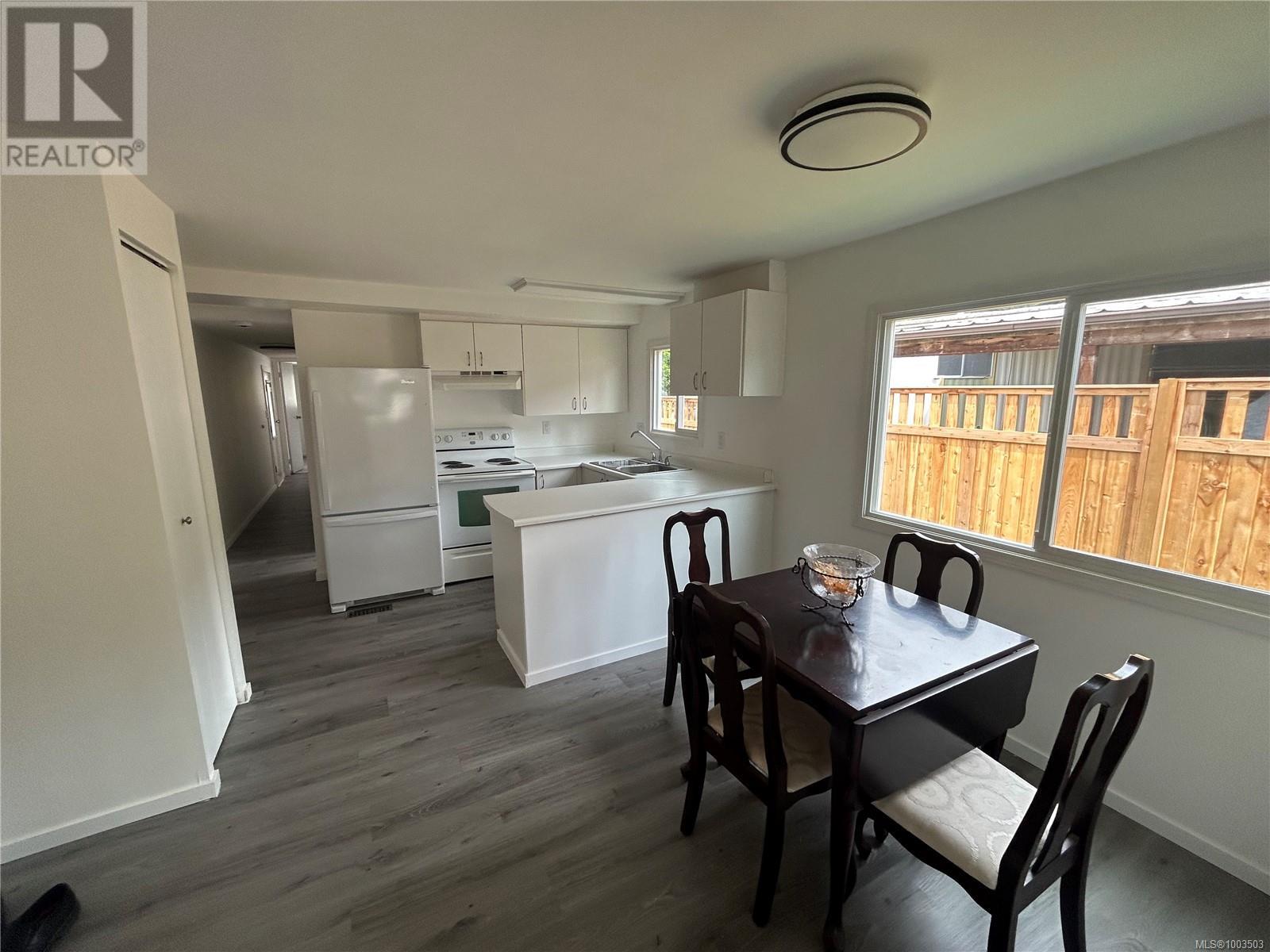 Photo 4 of 41 2807 Sooke Lake Rd, Langford BC