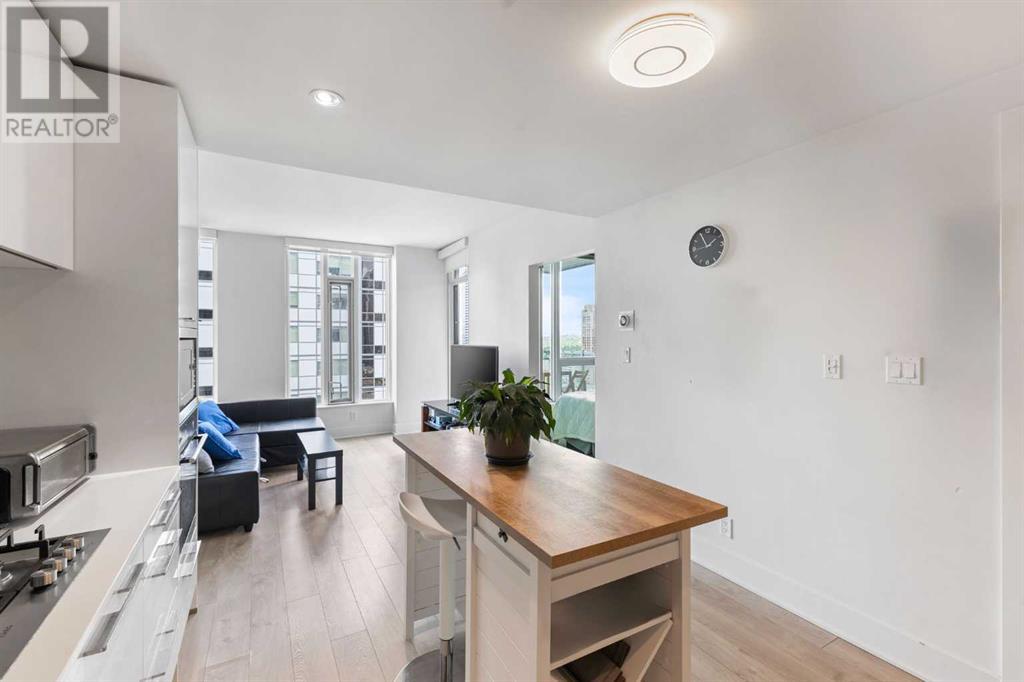 Single Family House for Sale in    Avenue SW Beltline Calgary 