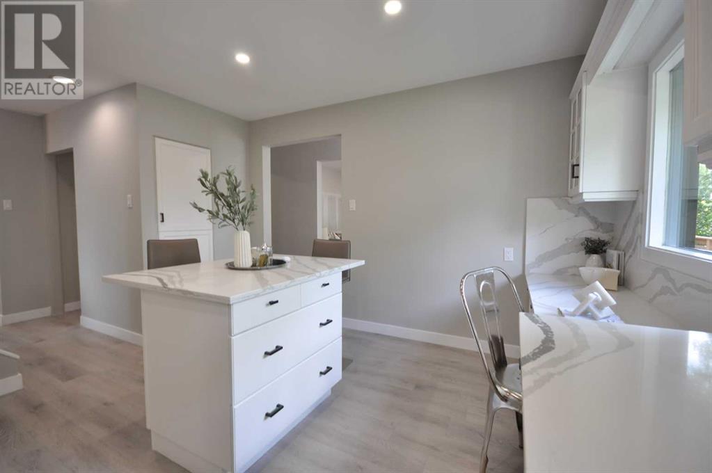 Single Family House for Sale in  Brooklyn Crescent NW Brentwood Calgary 