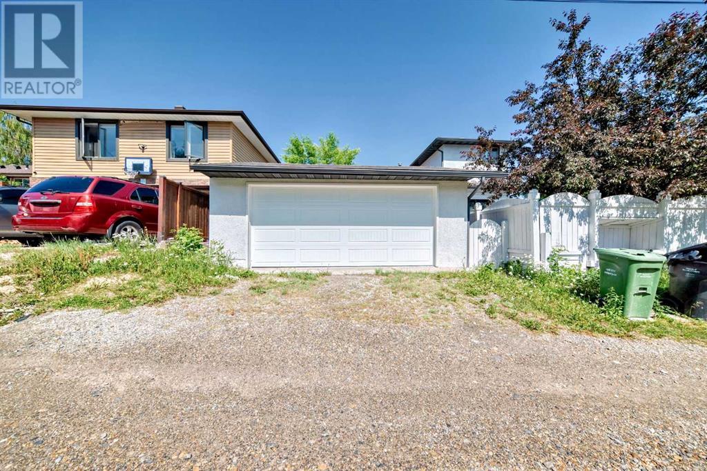 Single Family House for Sale in  Brooklyn Crescent NW Brentwood Calgary 