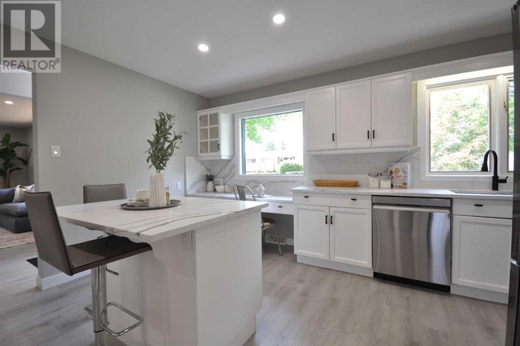 Single Family House for Sale in  Brooklyn Crescent NW Brentwood Calgary 