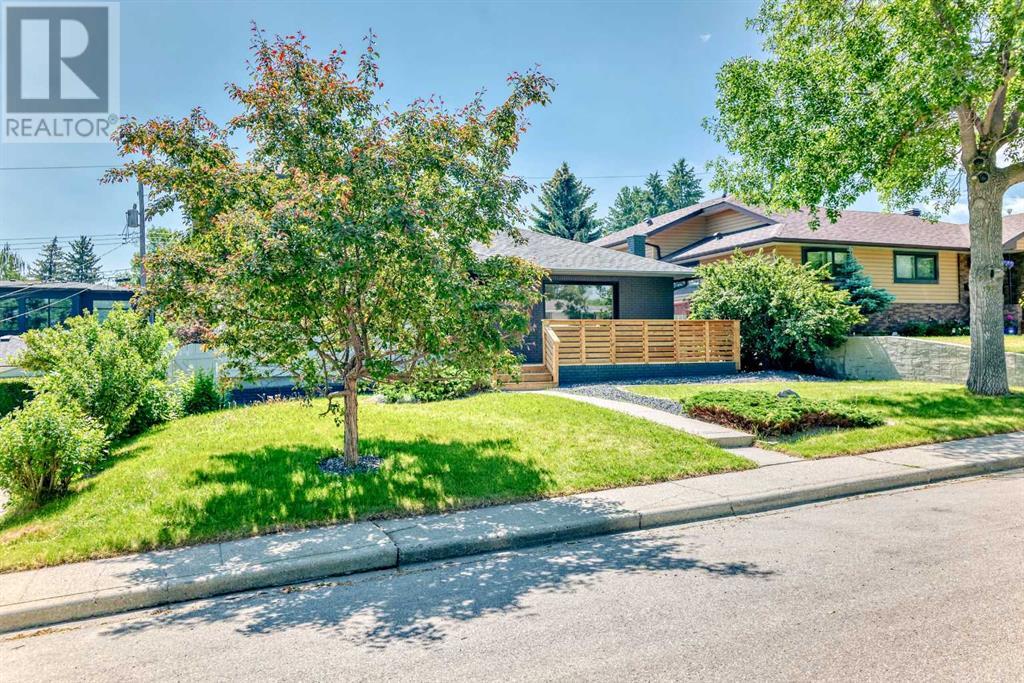 Single Family House for Sale in  Brooklyn Crescent NW Brentwood Calgary 