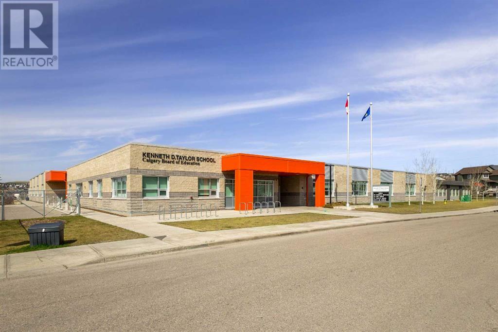 Single Family House for Sale in  Evansbrooke Park NW Evanston Calgary 