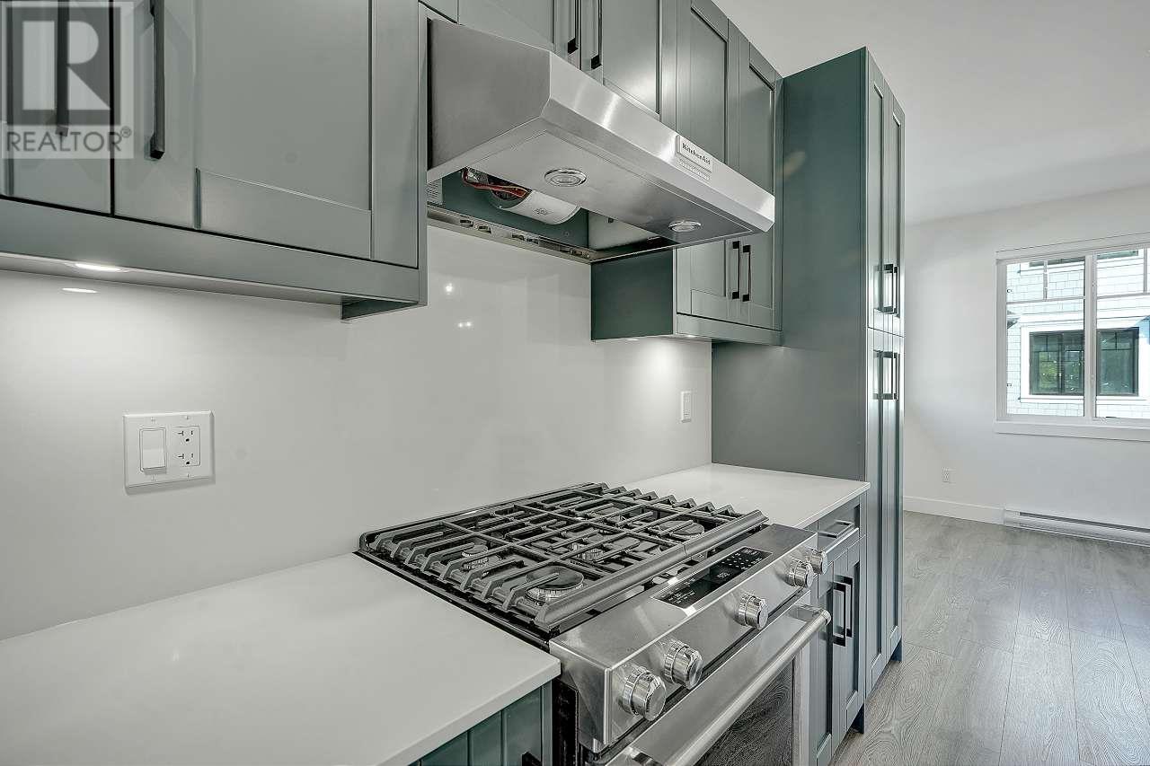 9 769 OTA AVENUE, New Westminster