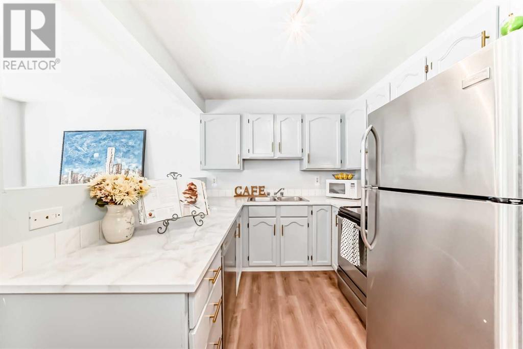 Single Family House for Sale in  Shawinigan Drive SW Shawnessy Calgary 
