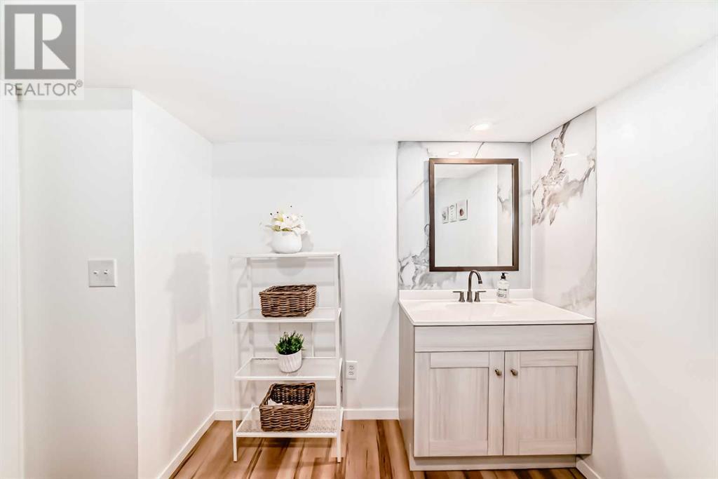 Single Family House for Sale in  Shawinigan Drive SW Shawnessy Calgary 