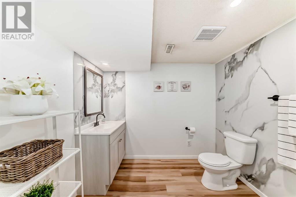 Single Family House for Sale in  Shawinigan Drive SW Shawnessy Calgary 