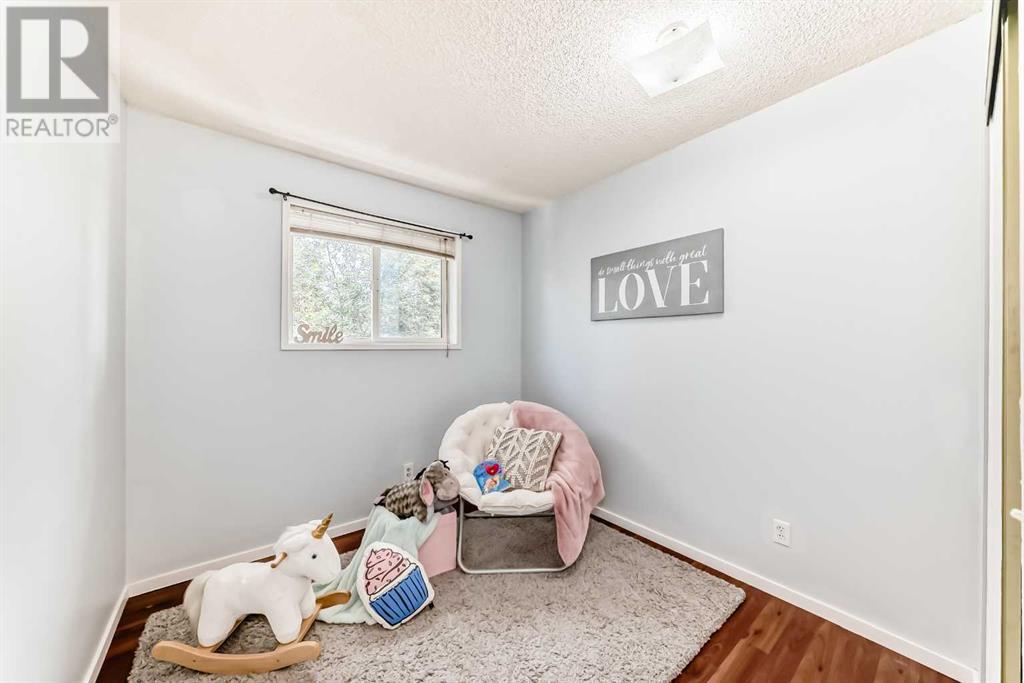 Single Family House for Sale in  Shawinigan Drive SW Shawnessy Calgary 