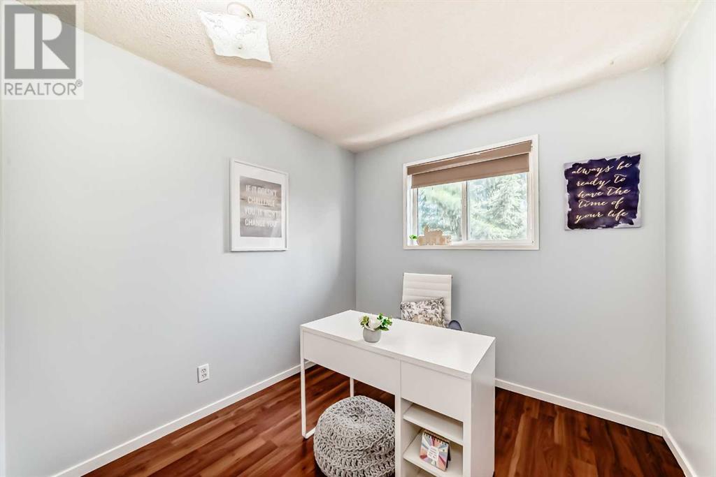 Single Family House for Sale in  Shawinigan Drive SW Shawnessy Calgary 