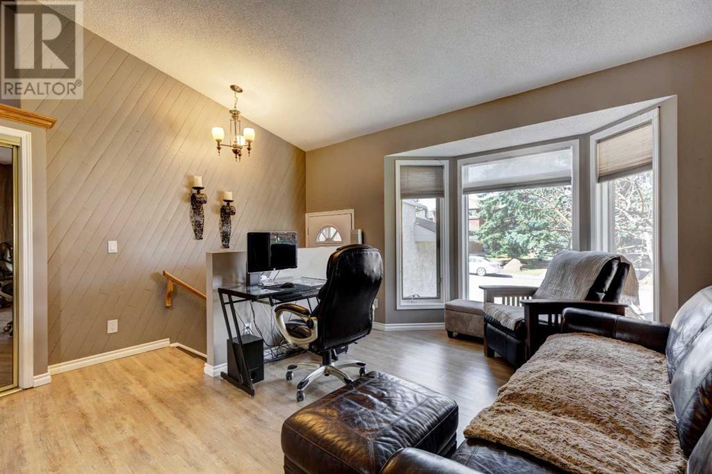 Single Family House 4 Level for Sale in  Macewan Ridge Close NW MacEwan Glen Calgary 
