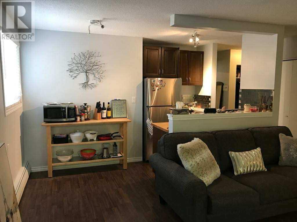 Single Family House for Sale in    Street SW Bankview Calgary 