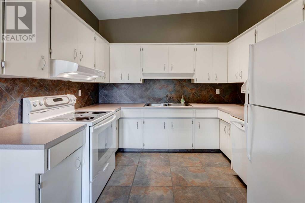 Single Family House Bungalow for Sale in  Harvey Place SW Haysboro Calgary 