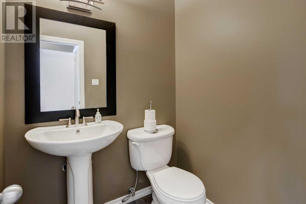 Single Family House Bungalow for Sale in  Harvey Place SW Haysboro Calgary 
