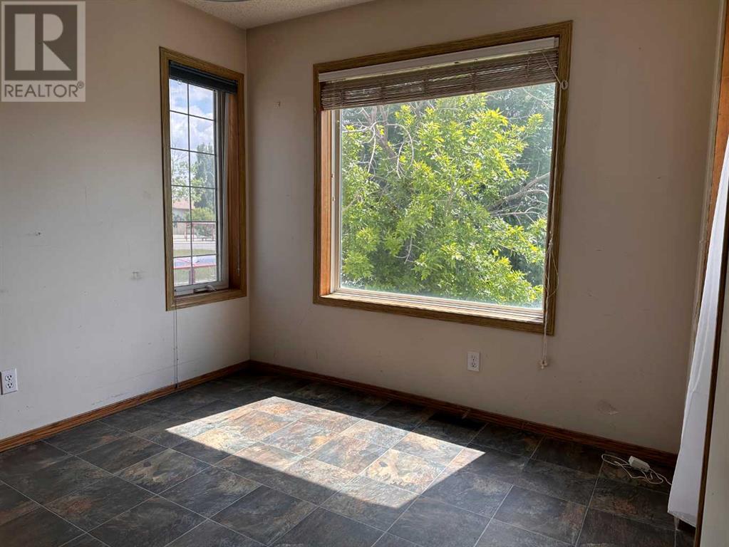 Single Family House for Sale in  Country Hills Place NW Country Hills Calgary 