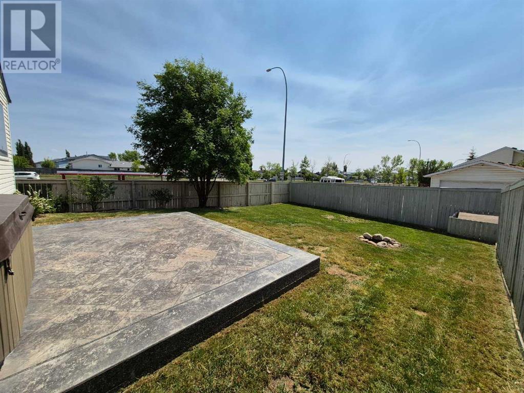 Single Family House for Sale in  Country Hills Place NW Country Hills Calgary 