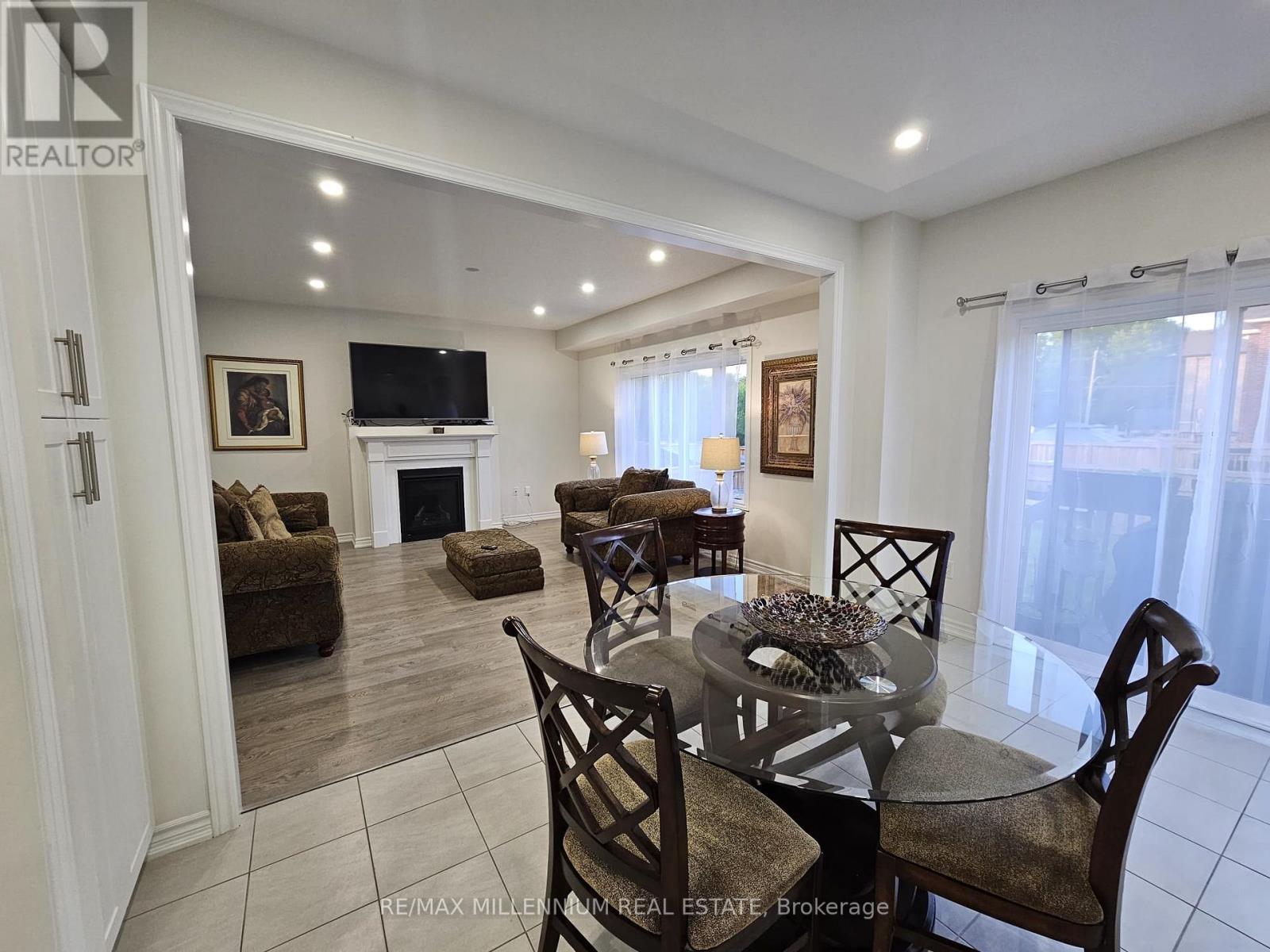 Photo 40 of 139 Crombie Street, Clarington ON