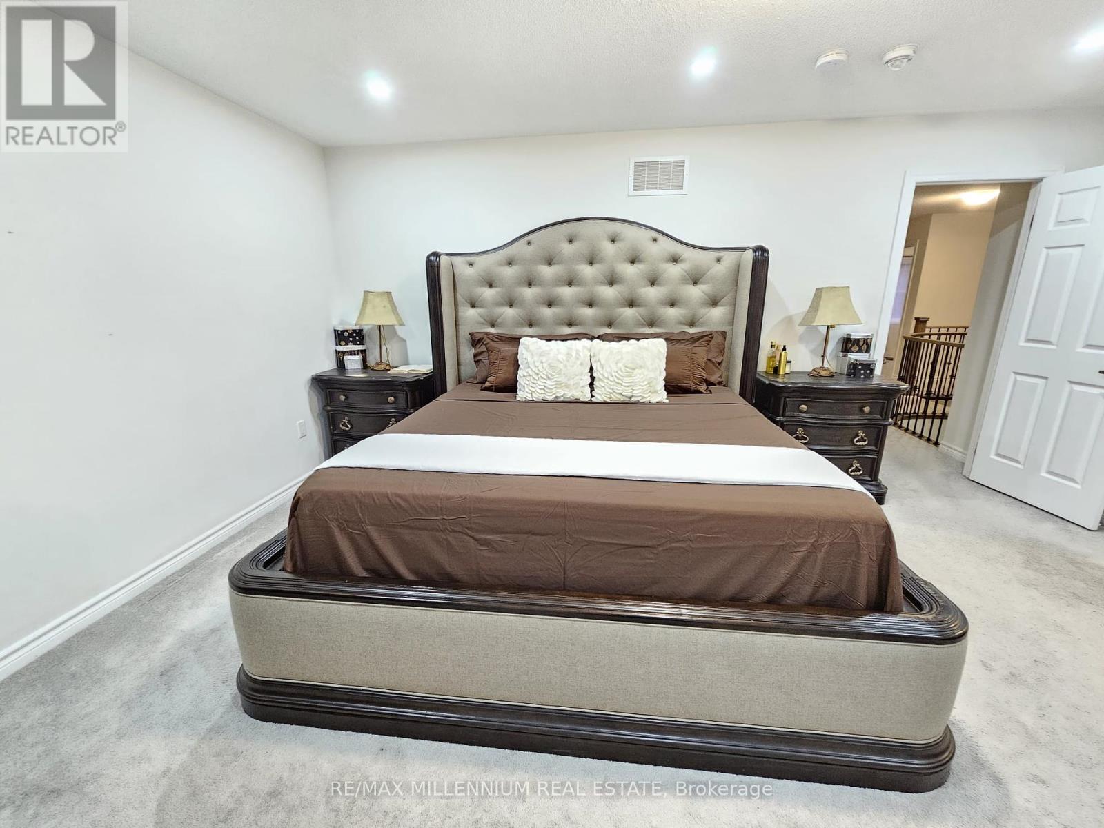 Photo 22 of 139 Crombie Street, Clarington ON