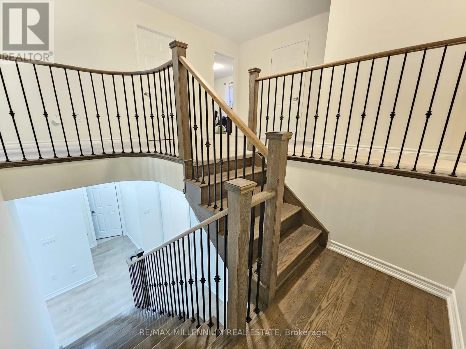 Photo 26 of 139 Crombie Street, Clarington ON