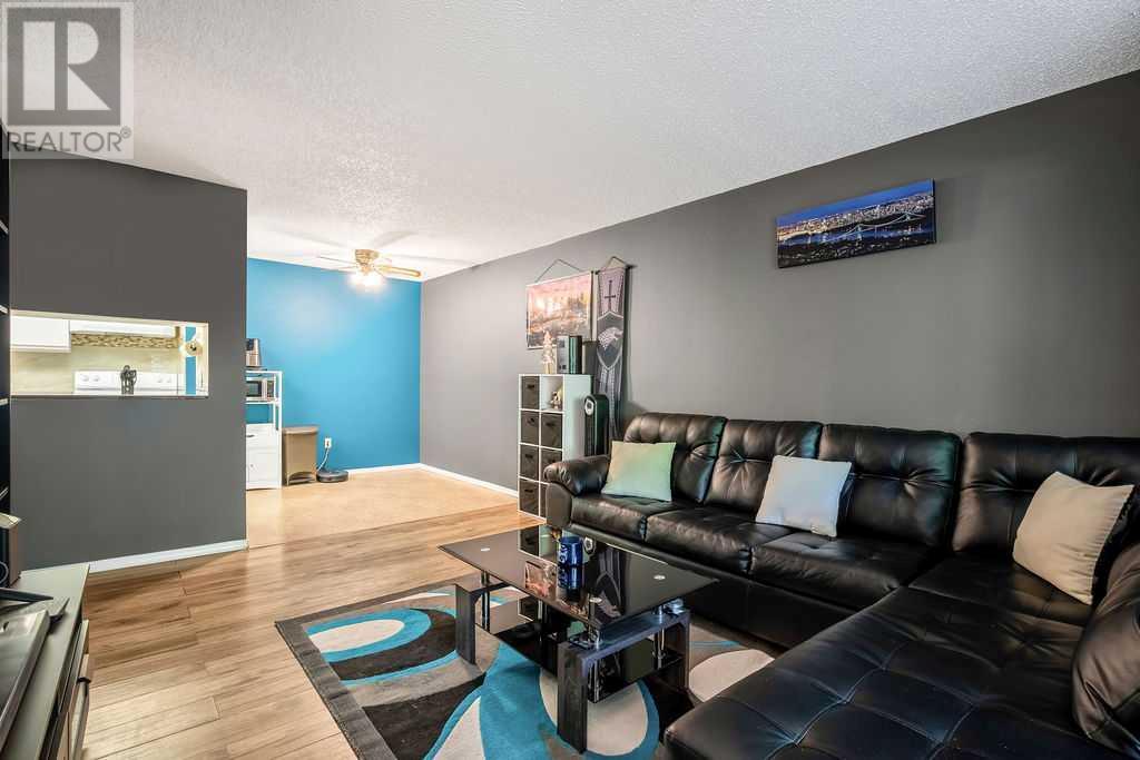 Single Family House for Sale in   Dover Point SE Dover Calgary 
