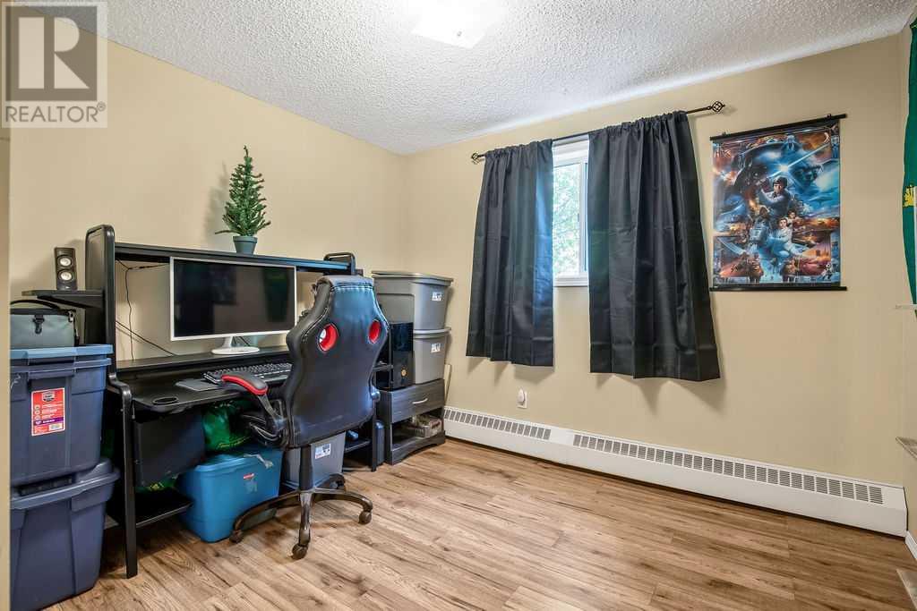 Single Family House for Sale in   Dover Point SE Dover Calgary 