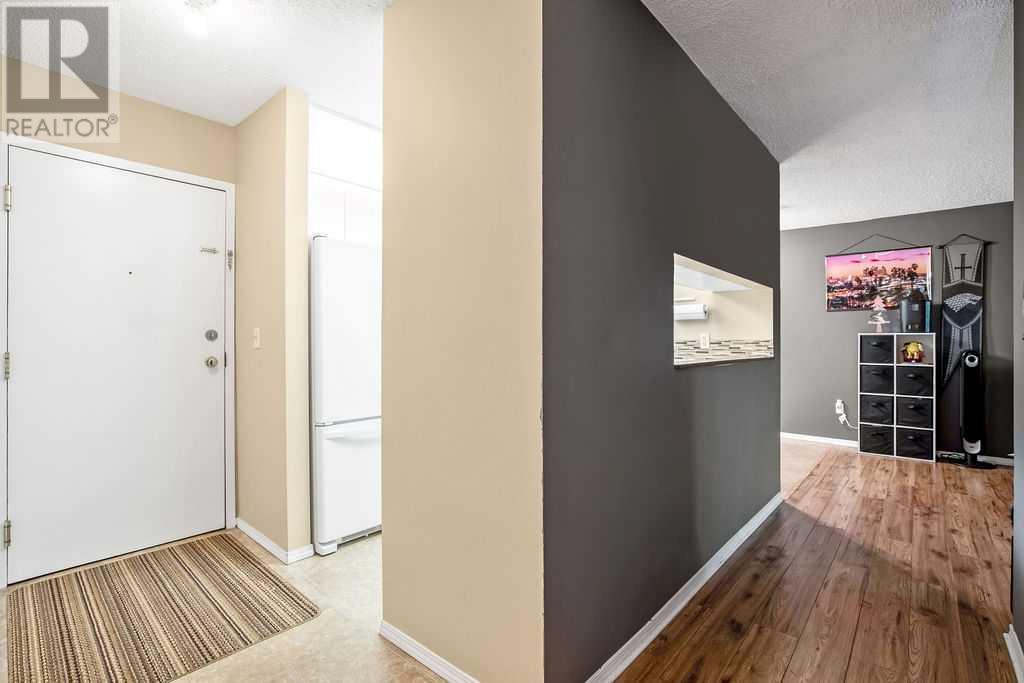 Single Family House for Sale in   Dover Point SE Dover Calgary 