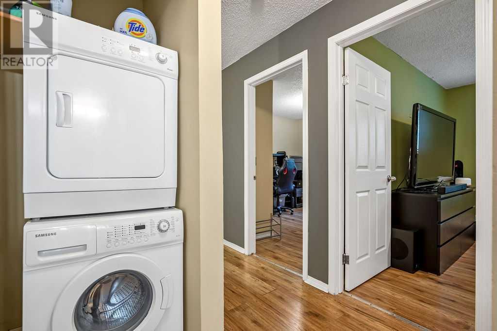 Single Family House for Sale in   Dover Point SE Dover Calgary 