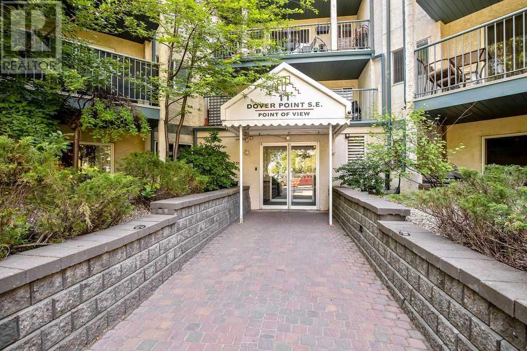 Single Family House for Sale in   Dover Point SE Dover Calgary 