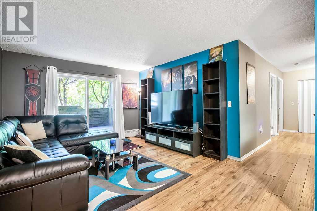 Single Family House for Sale in   Dover Point SE Dover Calgary 