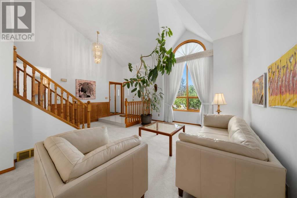 Single Family House for Sale in  Woodbriar Place SW Woodbine Calgary 