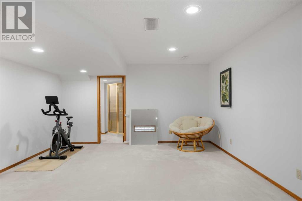 Single Family House for Sale in  Woodbriar Place SW Woodbine Calgary 