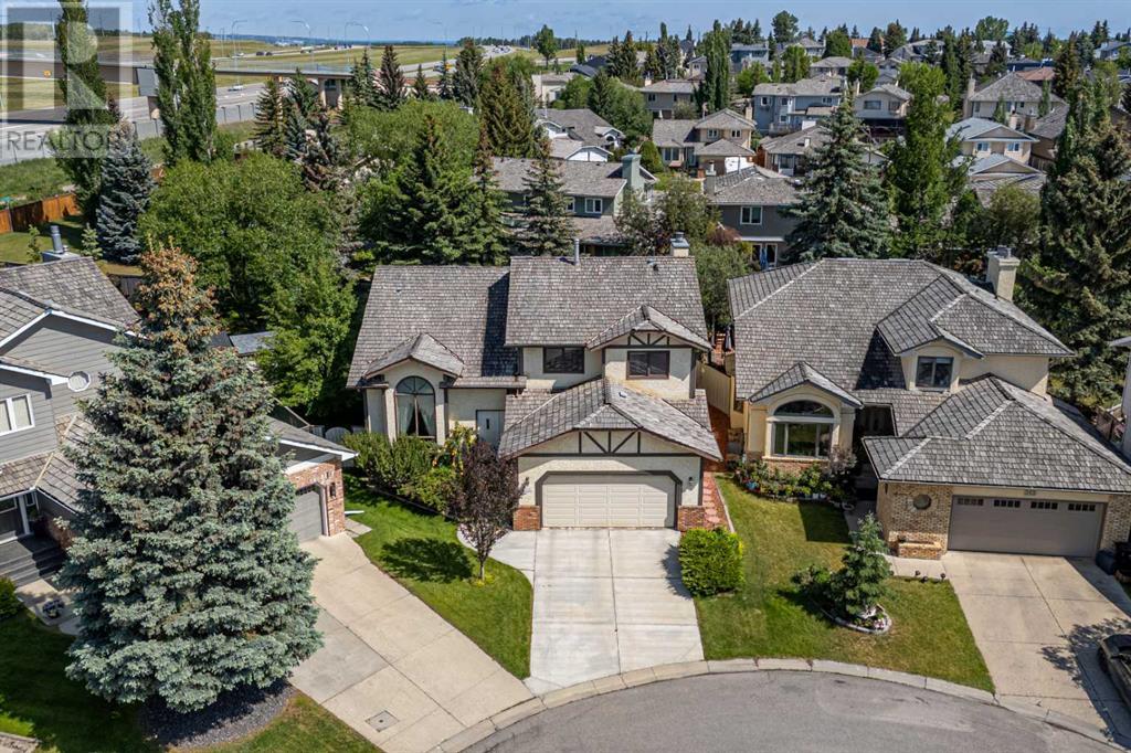 Single Family House for Sale in  Woodbriar Place SW Woodbine Calgary 