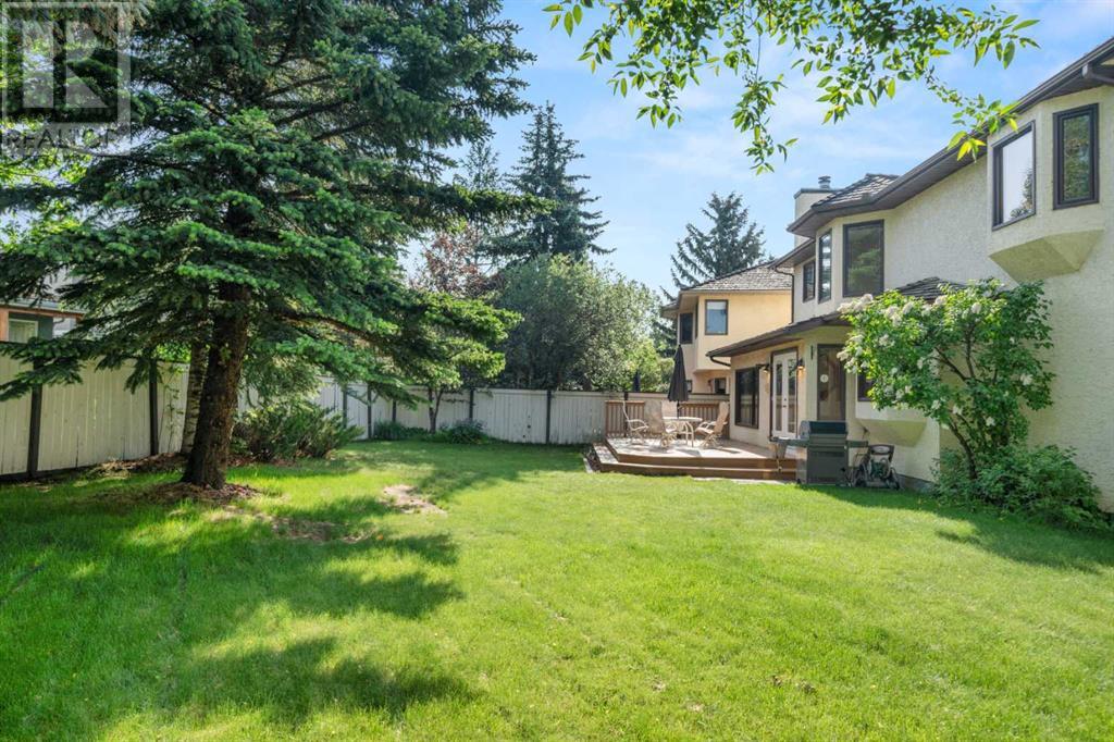 Single Family House for Sale in  Woodbriar Place SW Woodbine Calgary 