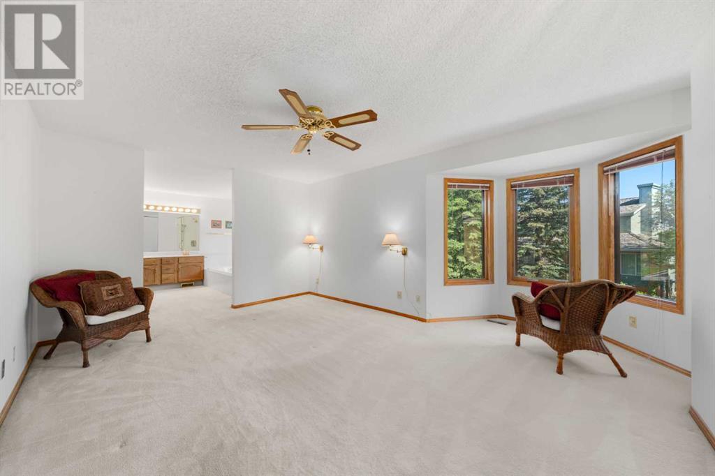 Single Family House for Sale in  Woodbriar Place SW Woodbine Calgary 