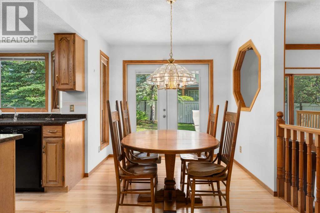 Single Family House for Sale in  Woodbriar Place SW Woodbine Calgary 