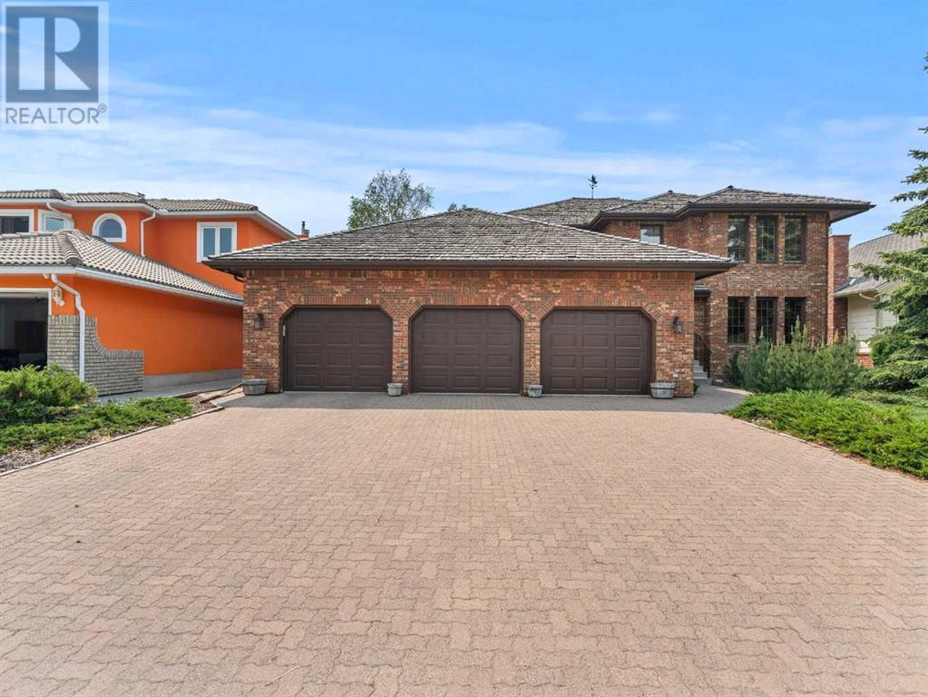 Single Family House for Sale in  Woodhaven Crescent SW Woodbine Calgary 