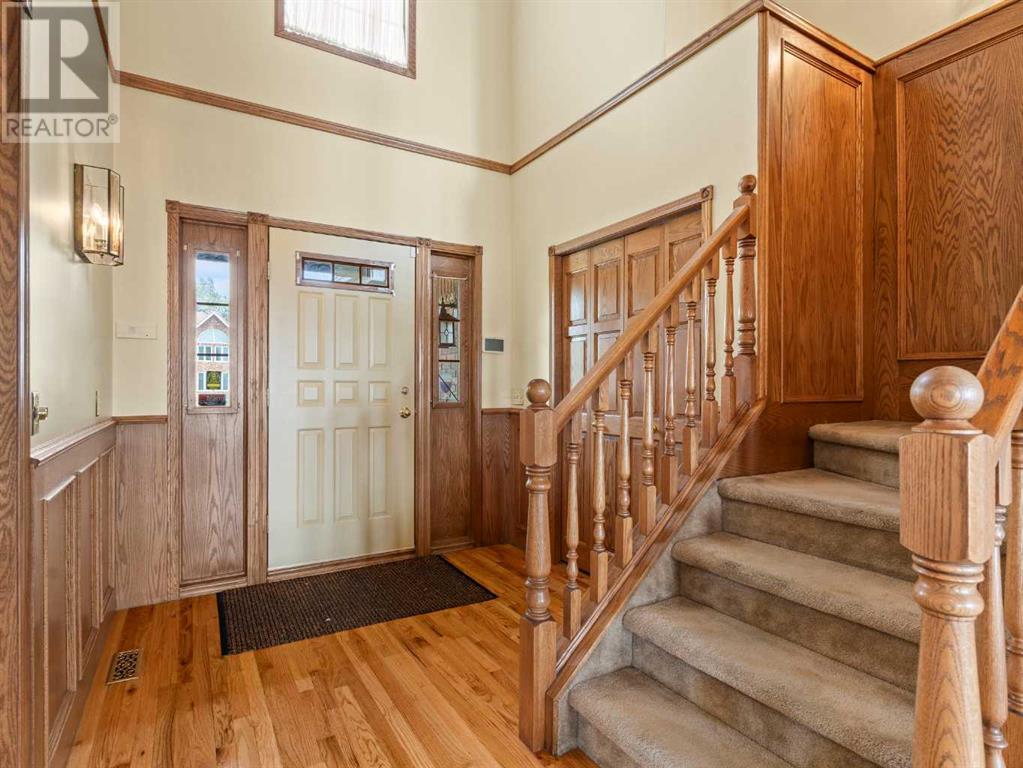Single Family House for Sale in  Woodhaven Crescent SW Woodbine Calgary 