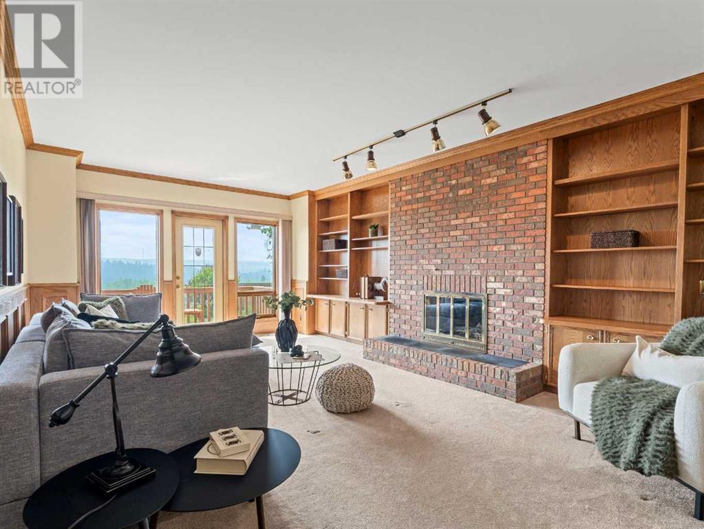 Single Family House for Sale in  Woodhaven Crescent SW Woodbine Calgary 