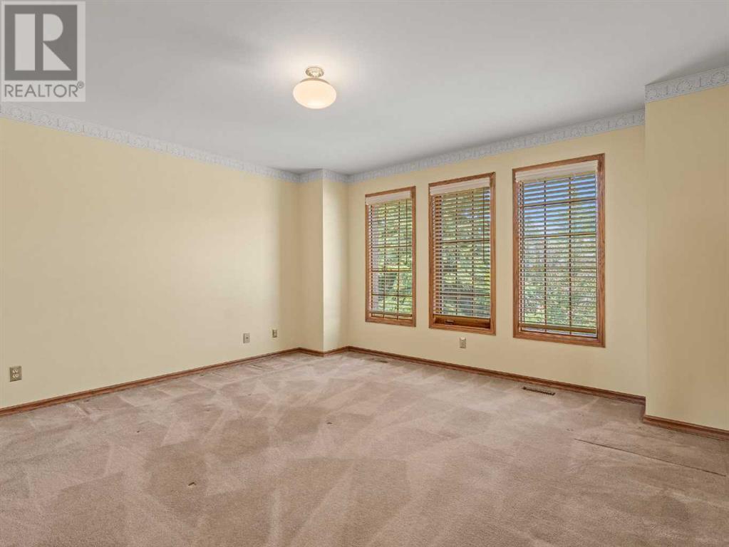 Single Family House for Sale in  Woodhaven Crescent SW Woodbine Calgary 